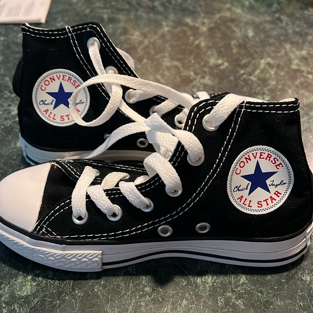 Kids Chuck Taylor Converse Sneakers